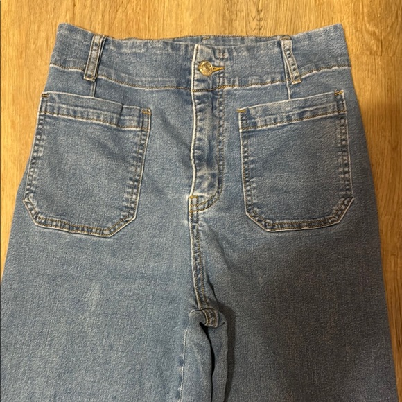 eesome Cropped Straight Leg Pocket Front Jeans LIKE NEW - Picture 4 of 9